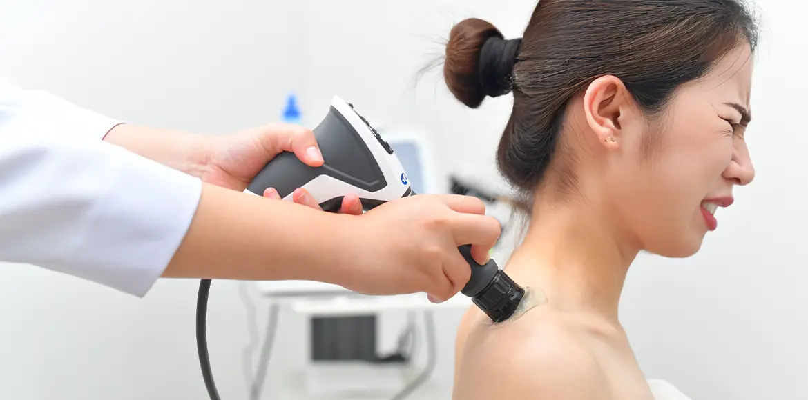 เจ็บจี๊ดมาก Shockwave Therapy เจ็บจี๊ดมาก Shockwave Therapy